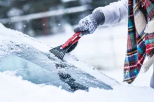 Useful Tips for Winter Windshield Care