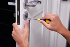 Revolutionizing Commercial Security: The Emerging Role of the Emergency Locksmith Near You