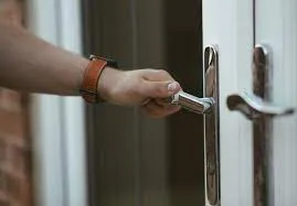 Get Professional Locksmith Services in DC with Servleader