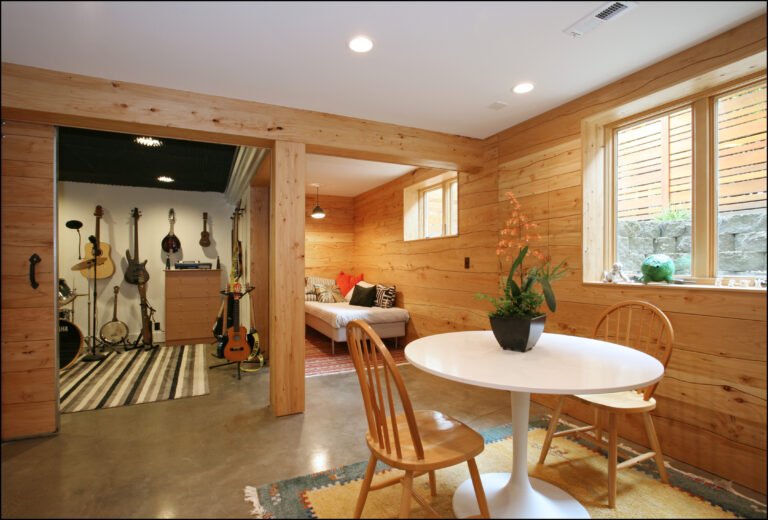 airbnb basement